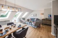 Luxurious Cirksena vacation apartment in Karl-Georgs-Forst; dogs welcome