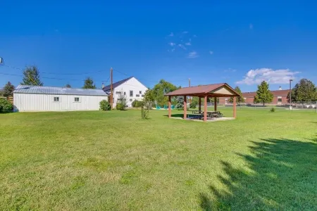 Bear Lake Private Suite-Sleeps 5-Historic Paris