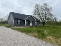 Peaceful private 3 bedroom & 2 bathroom new home near Mammoth Cave. - 3-Star