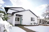 Bright 5-BDR Home in the heart of Ogden-3600 sq.ft