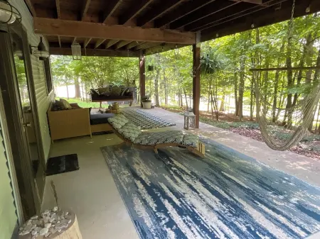 Birds Eye Retreat in Apple Valley Lake, Howard, Ohio