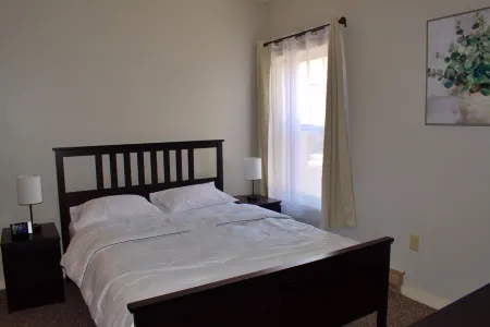 Tenney Mountain Getaway - Ski In/Ski Out; Lake, Hiking Trails, PSU Nearby!