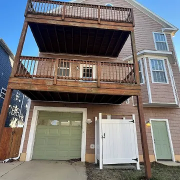 Ocean View Beach House. Sleeps 8 Coastal Luxe. Seabreeze!