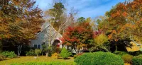 Tour Historic Gloucester Courthouse - walk to Main Street!