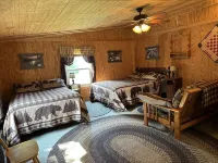 Marzullo's Mountaintop Cabin - Homestays