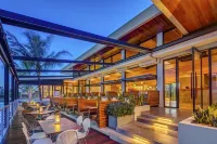 Private Backyard w/ Heated Pool Near Anna Maria Island & Siesta Key Beaches!