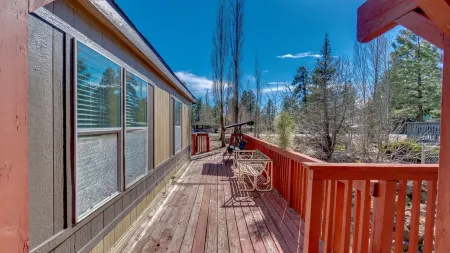 3 Bed, 2 Bath Cabin in Munds Park AZ Close To Flagstaff and Sedona