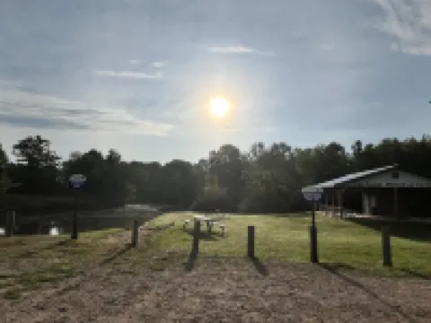 All-Season Modern Cottage on Red Lake - 45 min from Green Bay