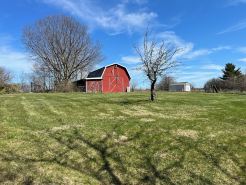 Red Barn Retreat: Relaxing 3BR w/ Game Room Near Miami U