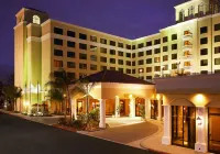 DoubleTree Suites by Hilton Anaheim Resort/Convention Center Hotels near Luigi's Honkin' Haul-O-Ween