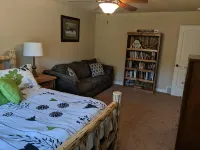 Peaceful, 3bed/3ba Townhome - Private Hot Tub! National Forest access.