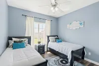 Beautifully decorated residential home just 3 miles to Ft. Rucker Army Base