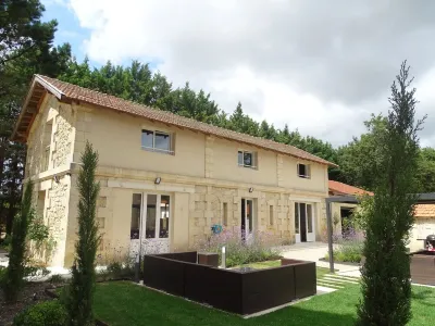 Gite 3 ,ch, piscine, 7 pers, Haut de gamme, 4 épis, 4 étoiles