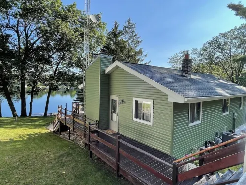 Lakefront Cottage with Amazing Views and Privacy! Hotels in Marquette County