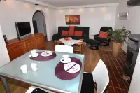 Nice, lovingly completely renovated apartment right below the Karwendel. Hotel a Mittenwald