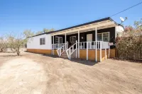 Country home with Pool in rural area of Desert Hot Springs