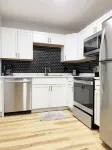 Henderson Haven / KING 2BD/1BA Apartment