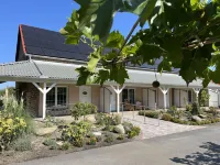 Ferienwohnung auf dem Bauernhof mit Terrasse Hotel a Zahna-Elster