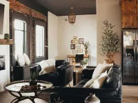 The McKinzie Penthouse! newly renovated 2-King bedroom / 2-bathroom. Hotels in Grayson County