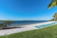 Sanibel Harbour Resort - Panoramic Beachfront Luxury 2/2 Condo!