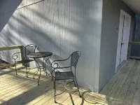 Beautiful cabin within two miles of Lake Martin