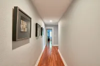 Relax and unwind at Yamhill Flats: Suite 1