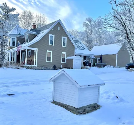 Mount Major Manor - Gunstock Getaway to NH Lakes & Mountains - Homestays