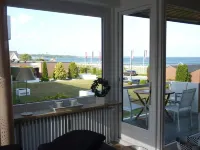 Dream sea view apartment i. d. 1st row, underground parking, pool u. beach chair