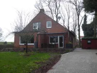 House on the terp, vacation apartment#1 ground floor