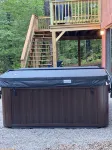 Cozy cabin with hot tub in a peaceful setting!