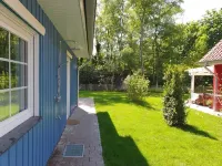 ~ Color magic blue in Conneforde ~ with large terrace, garden, sauna d