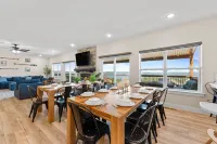 Sundowner Lodge with Lake View close to SDC and Branson