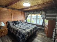 Peaceful cabin with spectacular river and scenic views. Hotels in Brown County