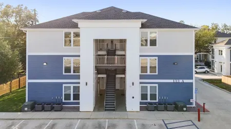 Fun in the Sun 2 Bed Apt. Отели рядом с достопримечательностью «Mississippi Coast Coliseum and Convention Center»