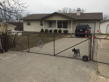 Waynesville Vacation Home Отели в г. Пуласки