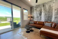 High-end Modern Cottage! Close to the all the best things Bozeman has to offer!