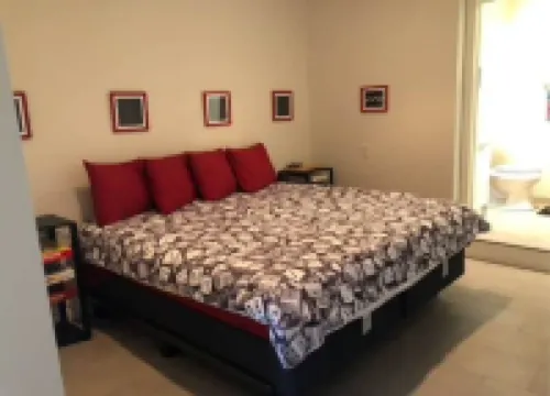 Gamer's Lounge! Arcade, Board Games, King Bed!