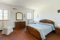 Renovated Grange in a Renaissance Villa Park