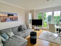 Schöne Fewo mit Terrasse am Zingster Hafen