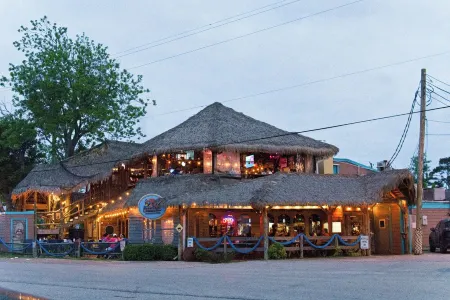 Waterfront Home w/ Views - Hot Tub + Movie Theatre