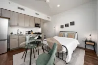 Cozy Studio Getaway in DT Bham l Private Balcony