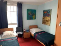 Luxury apartment with 2 bedrooms, large balcony - only 200m to the sea