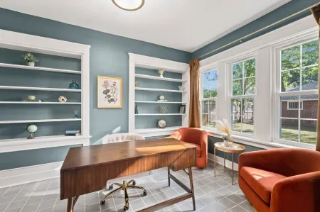 Legacy Haus Estates Отели рядом с Топека Филлип Биллард Апт