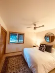 Stunning 3 bed Skykomish Riverfront Cabin with breathtaking views