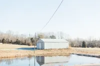 Kentucky Hollow-Mammoth Cave Cabin and Horse Barn