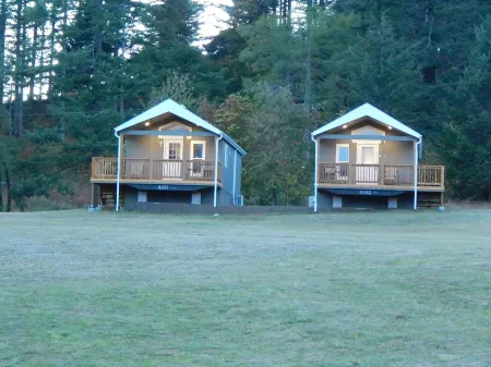 Mt Defiance Cabin with Columbia River View