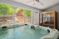 ~Bamboo Oasis Relaxing Hot Tub Family Time~ Get to Anywhere in SA in 20 mins!