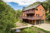 Boulder Luxury Getaway | 7 Acres w/ Creek & Pond 푸르마일 캐년 주변 호텔
