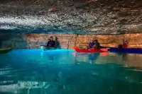 Rise and Shine فنادق في Menifee County