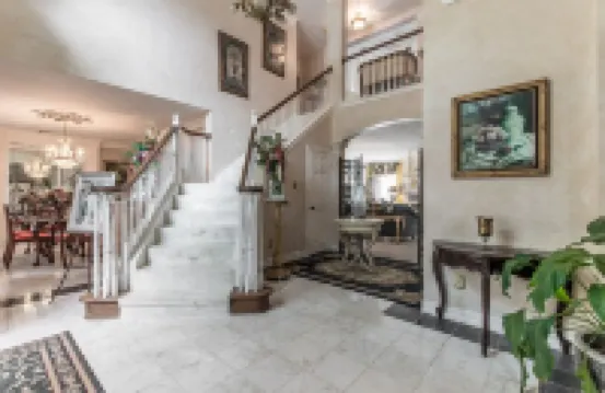 ENJOY RESORT  STYLE LUXURY ACCOMMODATIONS AT THE ESTATE HOME